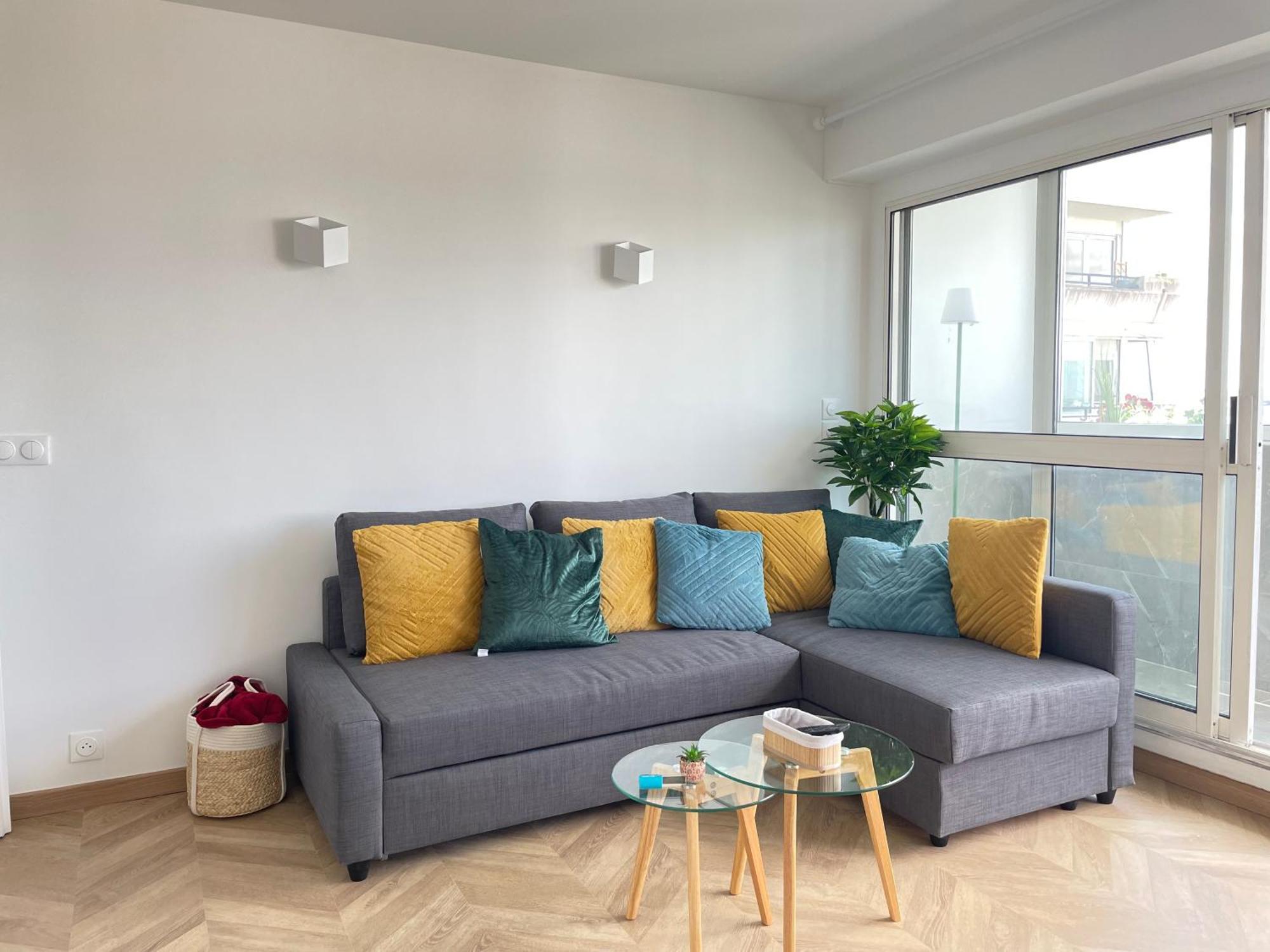 Paris Pantin Magnifique Appartement 4 Pieces De 108M2 Avec 2 Parking Interieur - Tres Cosy Pour 1 A 12 Personnes - Entierement Refait A Neuf Entire Apartment Luxurious And Warm - Pantin Paris 19 Eme Free Wifi Gratuit Exterior photo